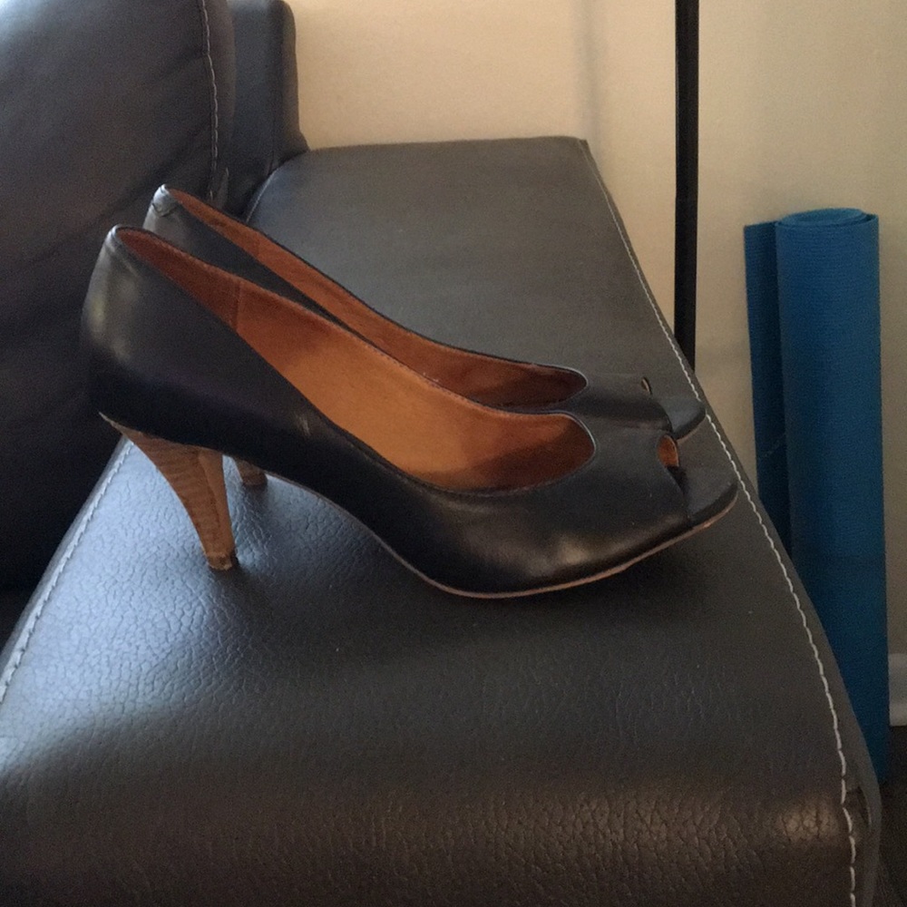 Aldo heels - Picture 3 of 3
